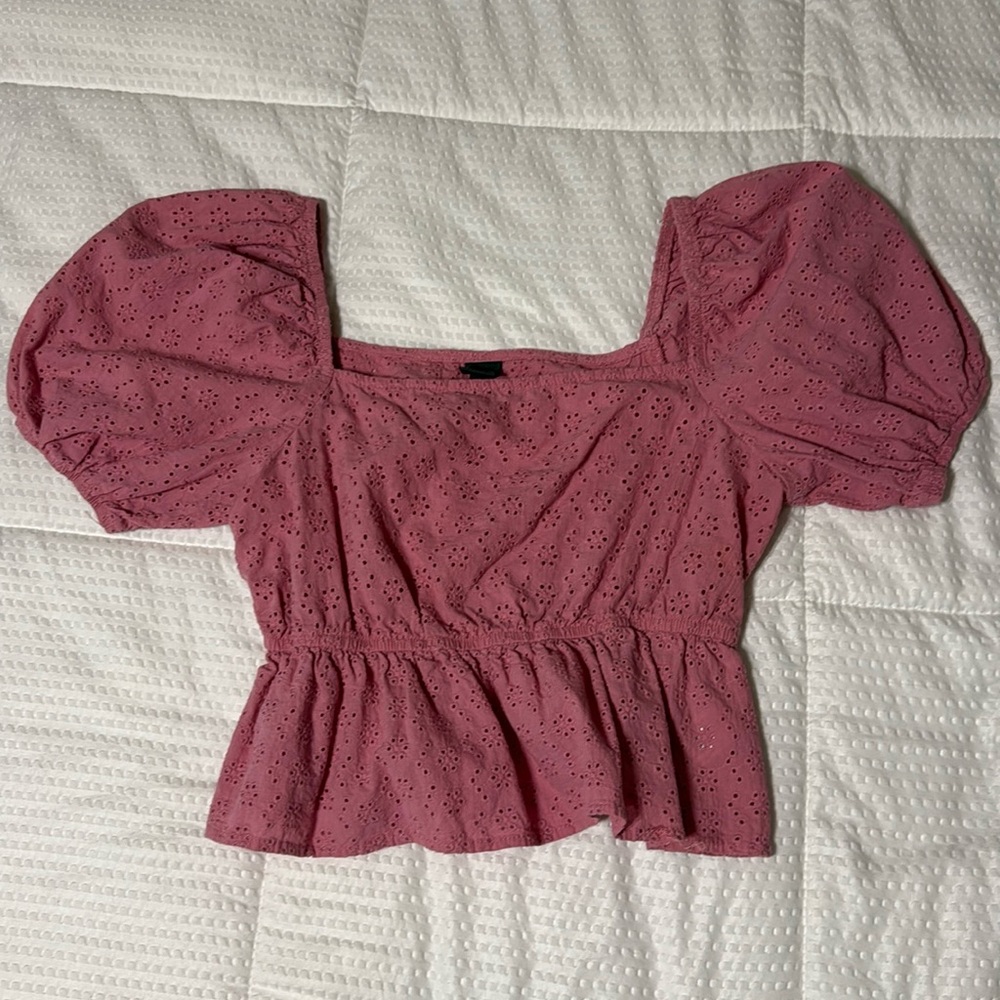 Pink blouse low fitting